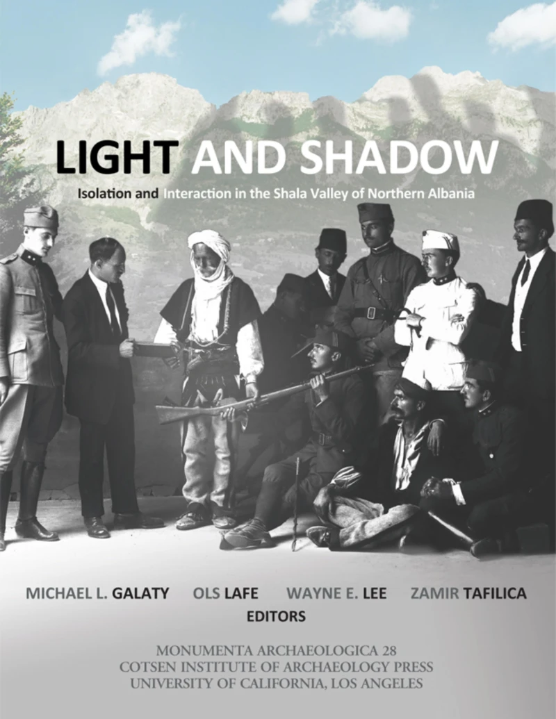 Portada: Light and Shadow