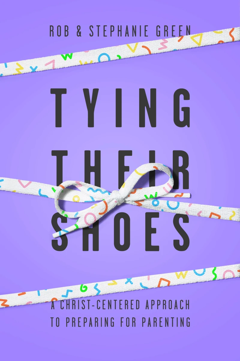 Portada: Tying Their Shoes