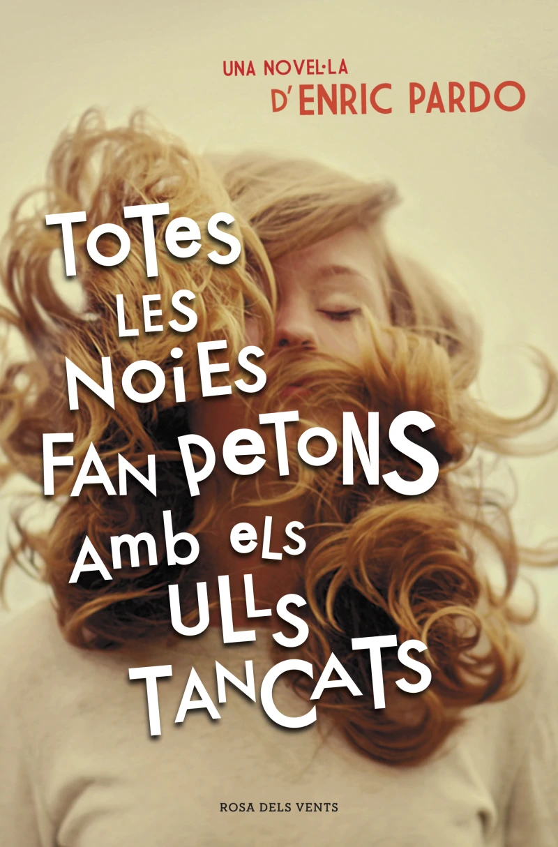 Portada: Totes les noies fan petons amb els ulls tancats