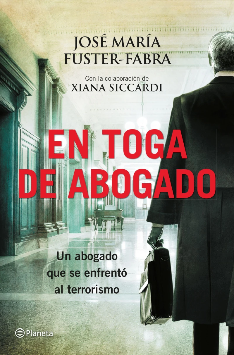 Portada: En toga de abogado