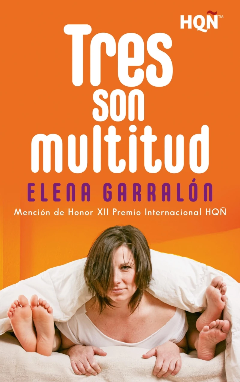 Portada: Tres son multitud