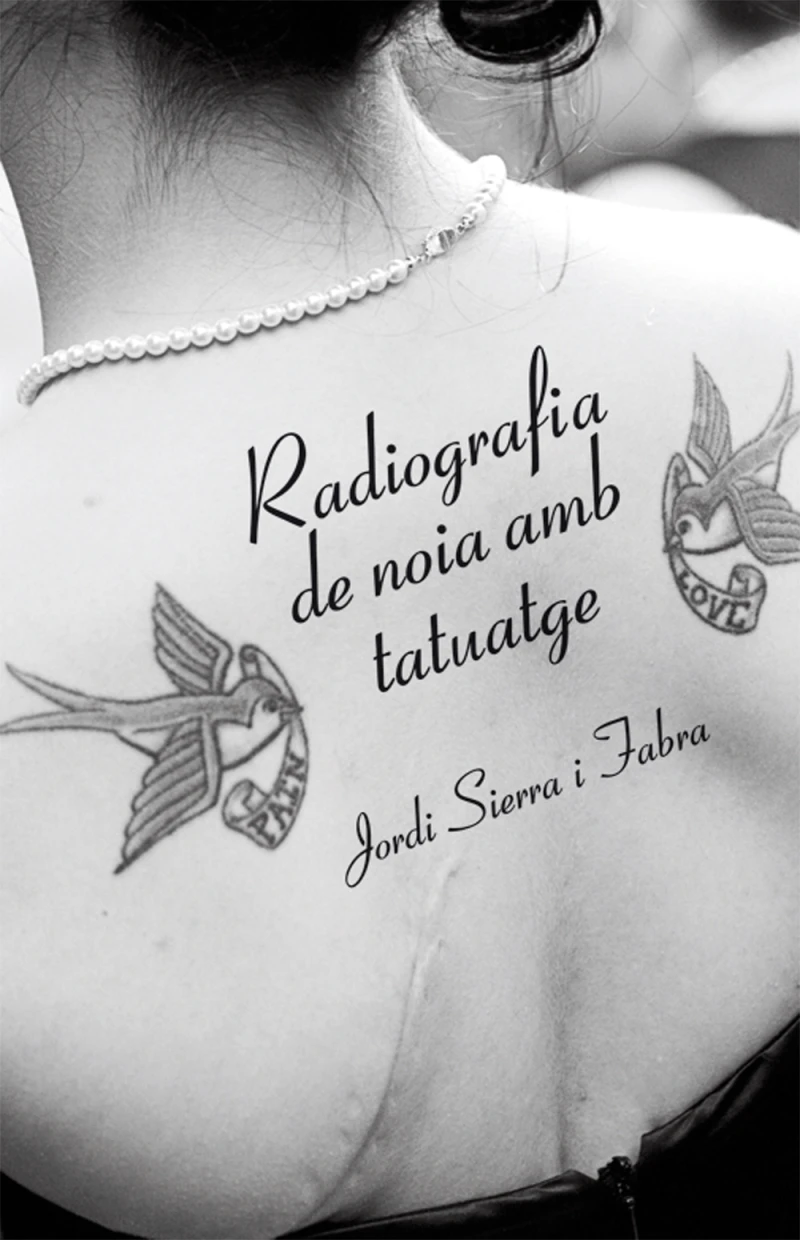 Portada: Radiografia de noia amb tatuatge