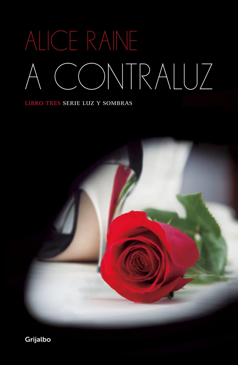 Portada: A contraluz (Luz y sombras 3)