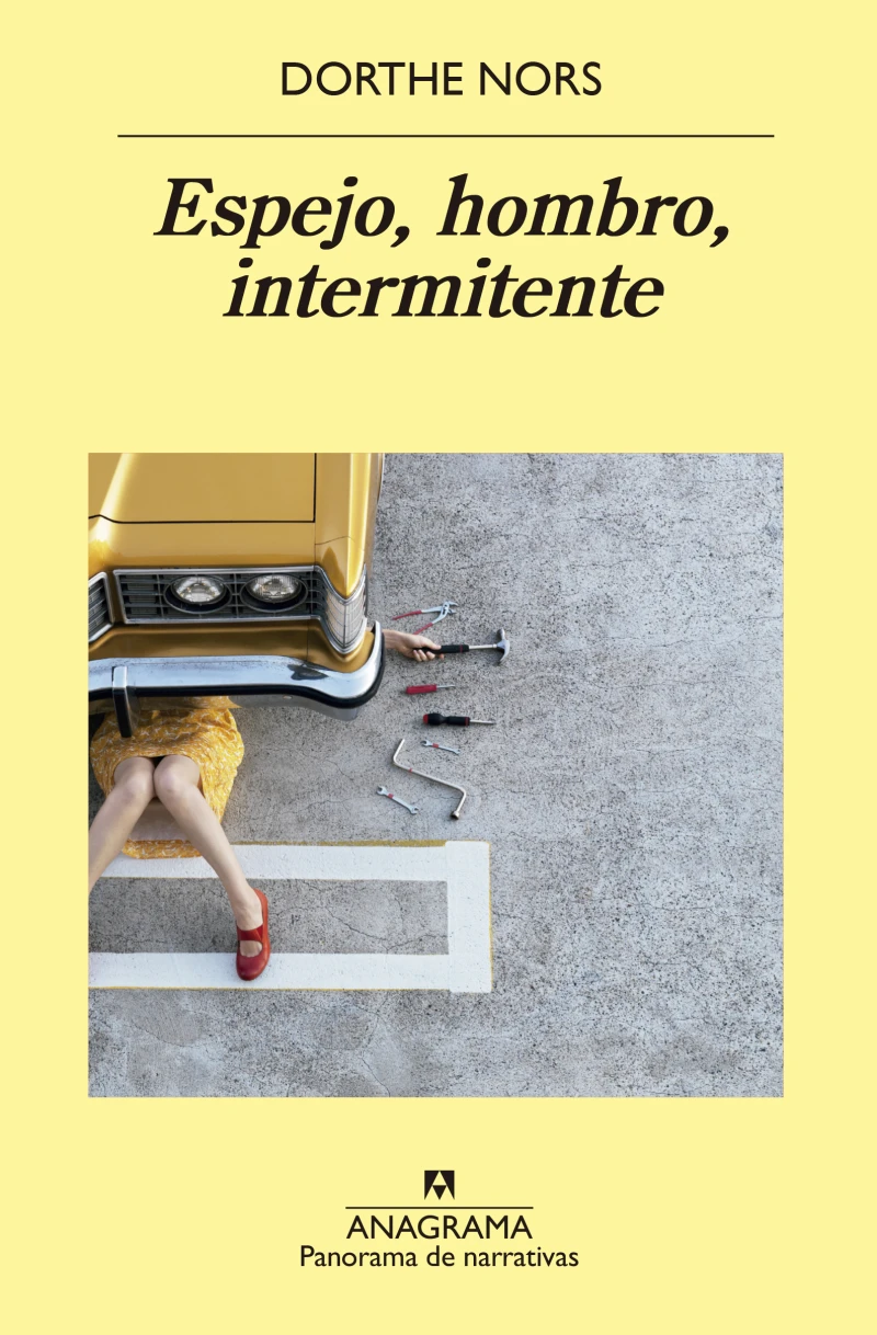 Portada: Espejo, hombro, intermitente