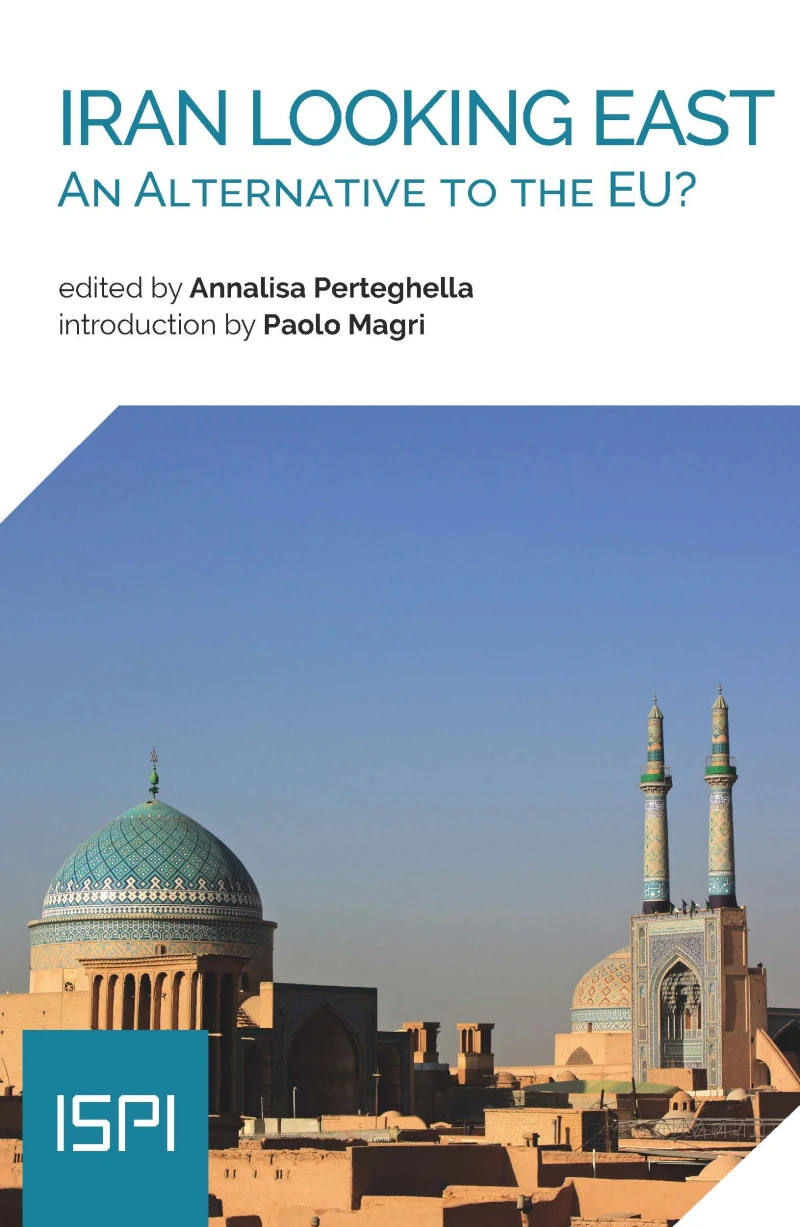 Portada: Iran Looking East