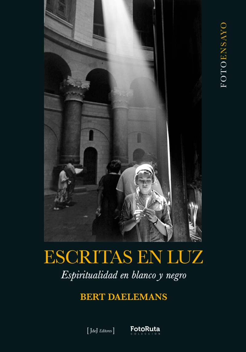 Portada: Escritas en luz