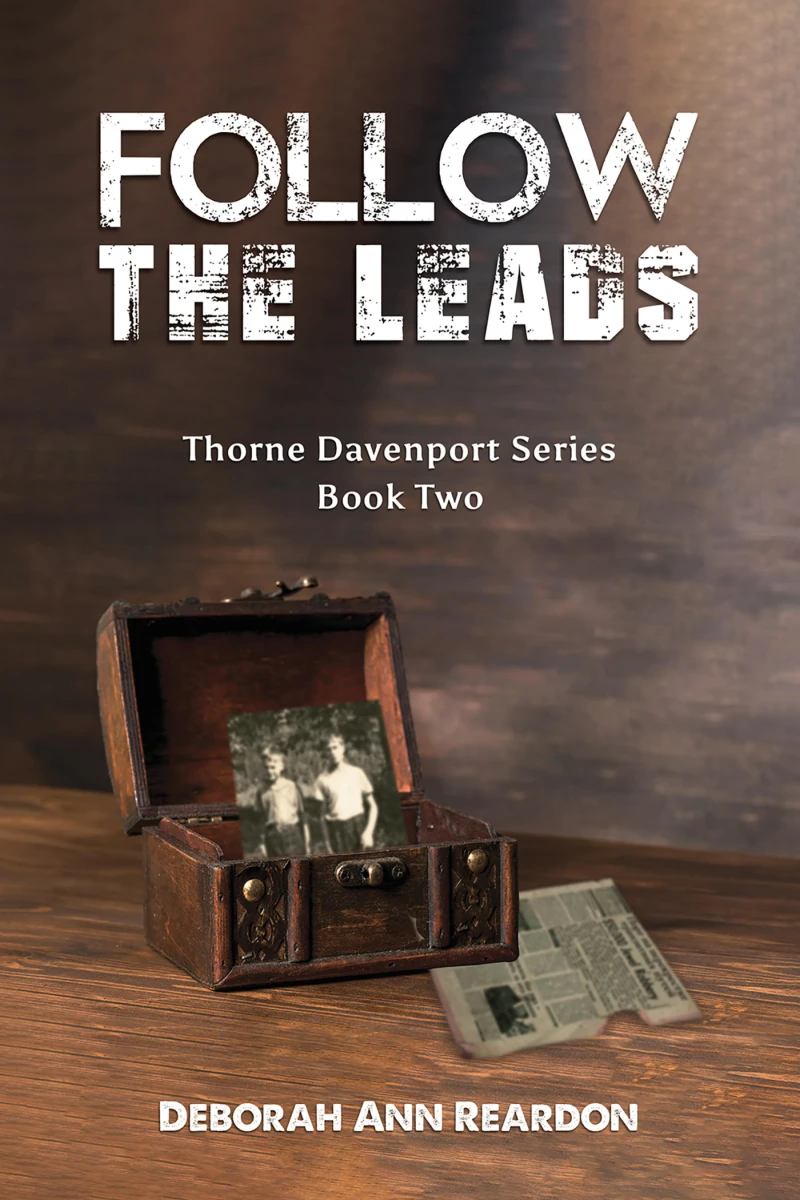Portada: Follow the Leads