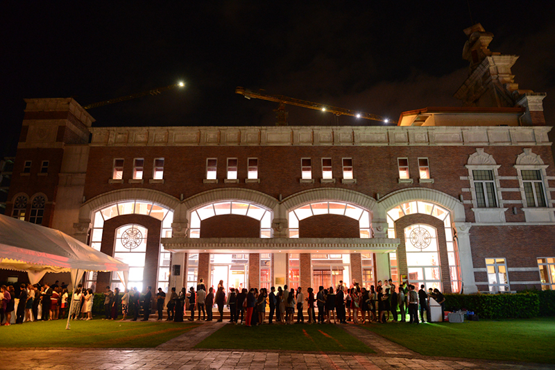 The exterior of Enderun provided a classy element to our Christmas party.