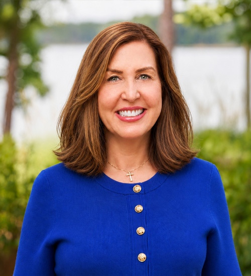 Cecelia Miller headshot
