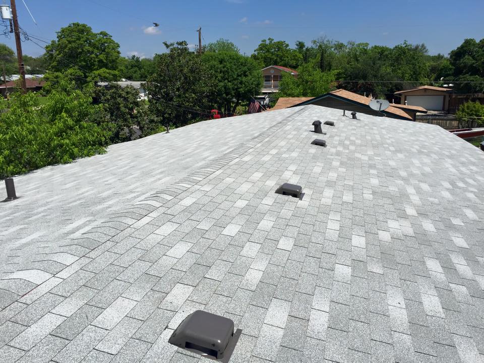   roofer New Braunfels         