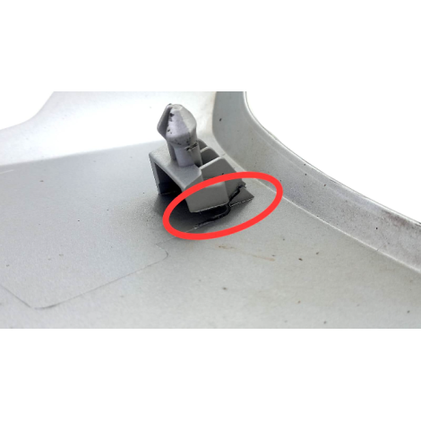 Spoiler Direito Triumph Daytona 675R 2016 Origina AVARIA 024