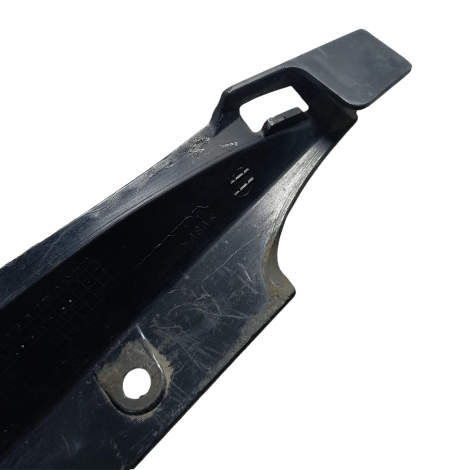 Acabamento Rabeta Esqrd Honda Cb 300 R 2010 Original AVARIA