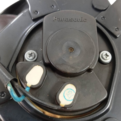 Ventoinha Esquerda Radiador Yamaha YZF R1 2013 Original     