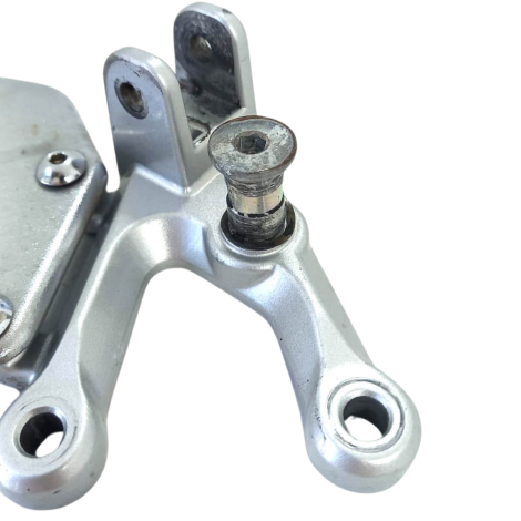 Bacalhau Dianteiro Esquerdo Yamaha MT03 Ano 2018 Original