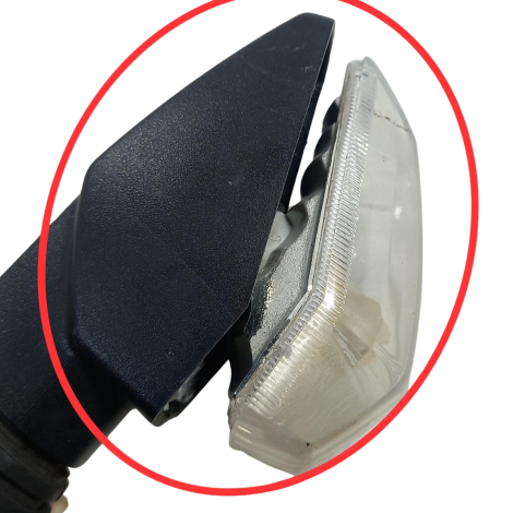 Pisca Dianteiro Direito  Suzuki DL 1000 V-Strom  2009 Avaria