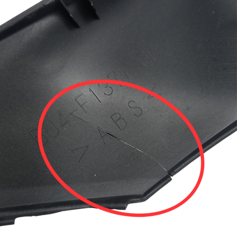 Carenagem Aba Tanque Esquer Yamaha MT03 2018 Original AVARIA