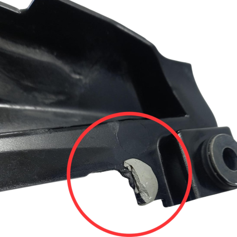 Rabeta Lateral Esquerda Yamaha MT03 ANO 2018 Original Avaria