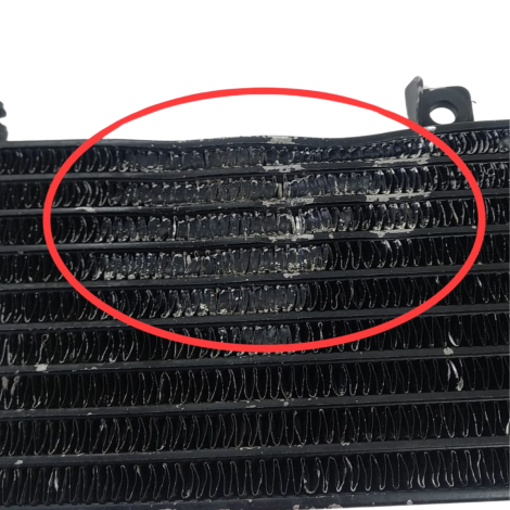 Radiador Óleo  Triumph Daytona 955i Ano 2006 Original Avaria