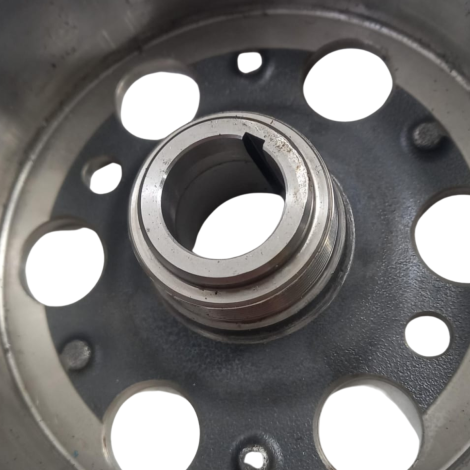 Volante Magneto  Marca Triumph Daytona 955i Ano 2006 Origina
