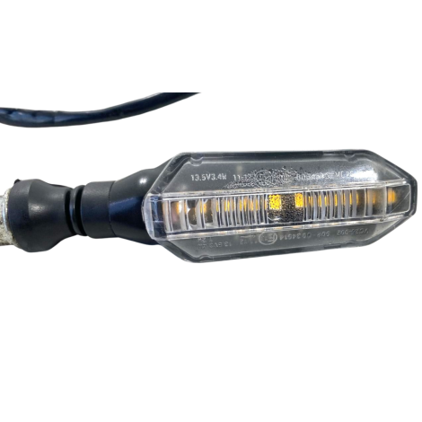 Pisca Traseiro Direito Suzuki GSX S1000 AZ Ano 2020 