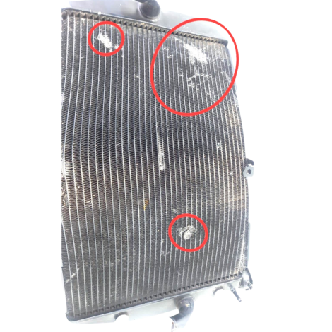 Radiador Água Suzuki GSX S1000 AZ Ano 2020 Original AVARIA 
