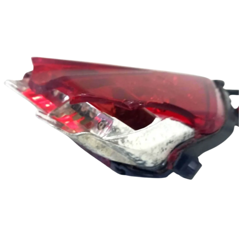 Lanterna Traseira Triumph Daytona 675 2014 Original Avaria