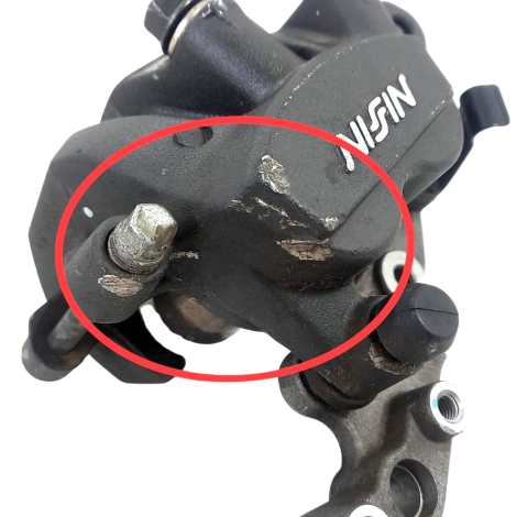 Pinça dianteira Direita Honda CBR 650 F Ano 2015 AVARIA