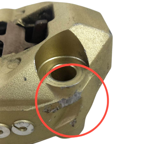 Pinça Dianteira Esquerda BMW R1250 GS A Ano 2024 Original