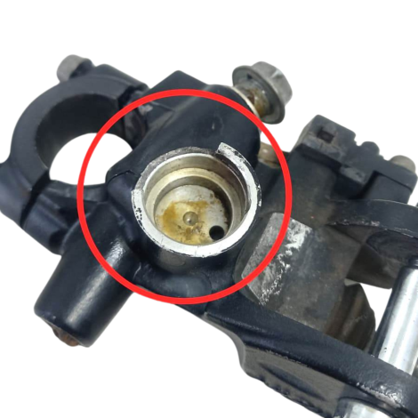 Cilindro Freio Dianteiro SUZUKI 1000 2008 Original AVARIA