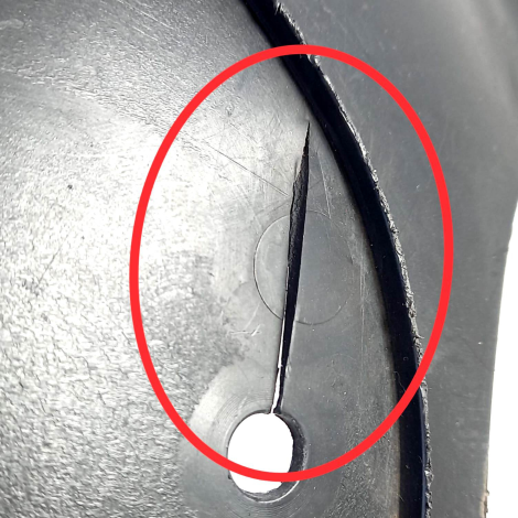 Acabamento Inferior Farol Suzuki Srad 1000 2008 Origi AVARIA