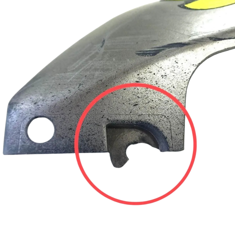 Spoiler Esquerdo Suzuki Srad 750 Ano 2012 Original AVARIA