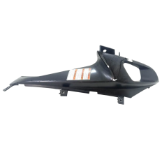 Capa Duto Ar Direito Suzuki Srad 750 2007 Original Avaria