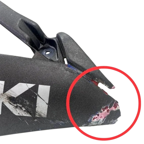 Spoiler Direito Gsxr Srad 750 Ano 2007 Original Com Avaria