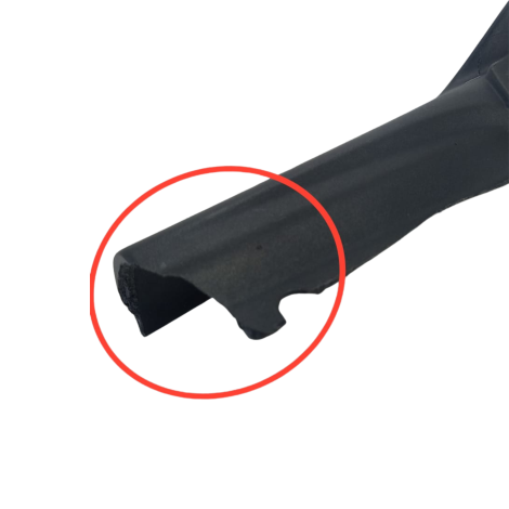 Acabamento Direito Marca Kawasaki Z900 Ano 2023 Origi Avaria