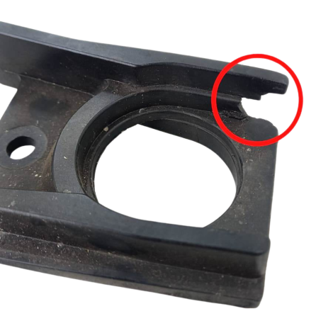 Saboneteira Deslizante Suzuki Srad 1000 2008 Original AVARIA