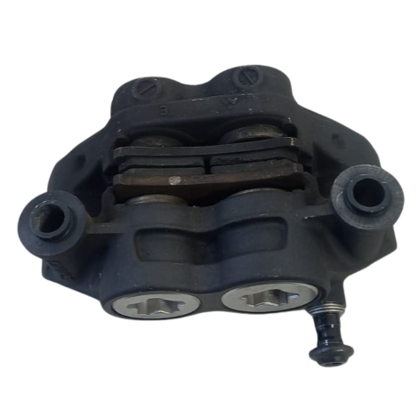 Pinça Dianteira Direita Marca Yamaha MT 09 Ano 2020 Original