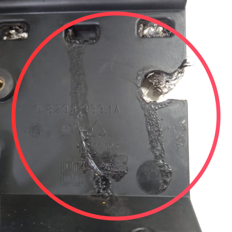 Caixa Bateria Marca Ducati Modelo 1098 Ano 2008 Origi AVARIA
