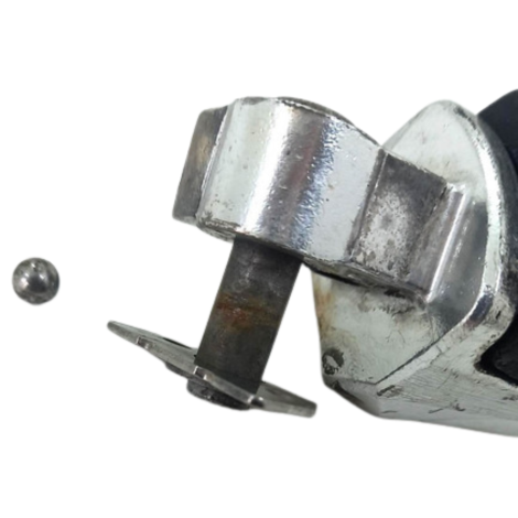 Pedaleira Traseira Direita Gsx 1300 Hayabusa 2012 Original