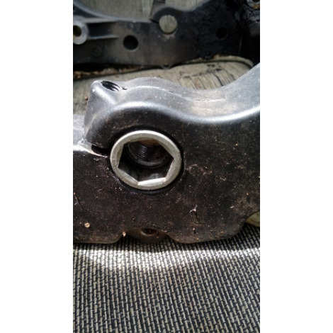 Parafuso Do Chassi Honda Cbr600 Ano 2004/2005/2006