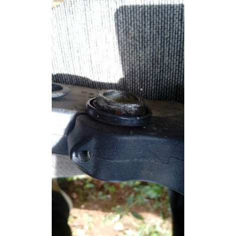 Parafuso Do Chassi Honda Cbr600 Ano 2004/2005/2006