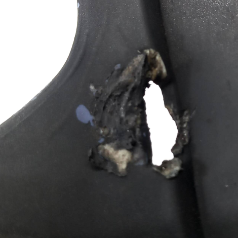 Carenagem Lateral Direita Suzuki Srad 1000 Ano 2012 AVARIA