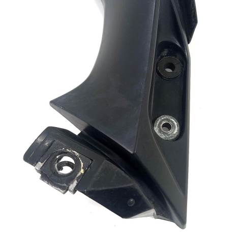 Acabamento Lado Esquerdo Yzf R1 Ano 2005 Original Avaria