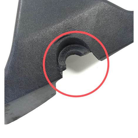 Acabamento Chassi Lado Esq  Kawasaki Z750 Ano 2010 Avaria   