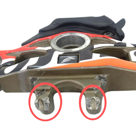 Mesa Superior Honda Cbr 1000 Rr Ano 2011 Original AVARIA    