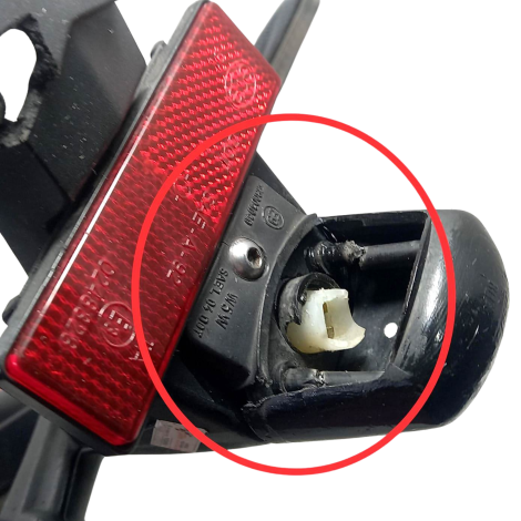 Porta Placa Triumph Modelo Daytona 675 2014 Original AVARIA