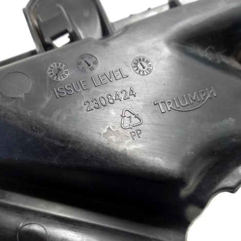 Acabamento Tampa Pinhão Triumph Daytona 675 2014 Original