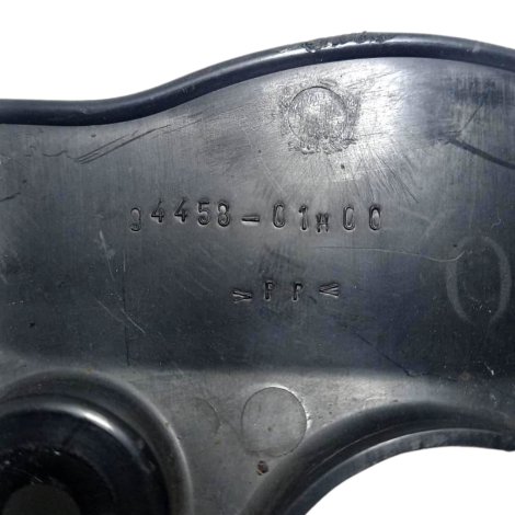 Acabamento Mesa Inferior Suzuki Srad 750 Ano 2009 Original