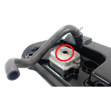 Tampa Cabeçote Honda CBR 1100 XX 1999 Original AVARIA (004)
