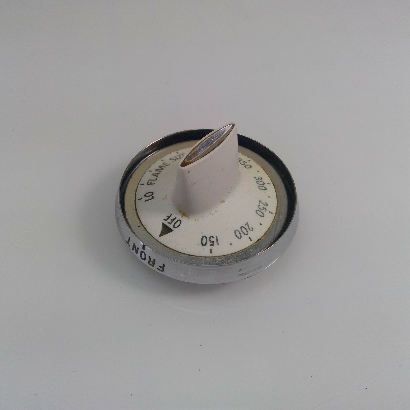 Vintage Universal WASTE KING Stove Range Front Right Burner Knob 252110 F 4085