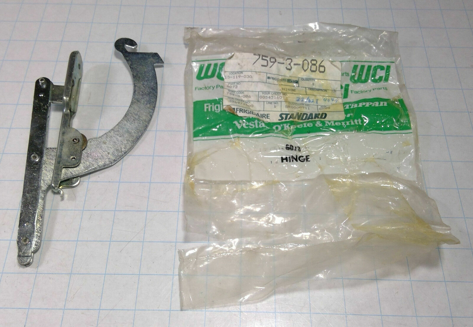 NEW Vintage FRIGIDAIRE Tappan Kenmore OVEN DOOR HINGE 6073 AP3348417 PS836702